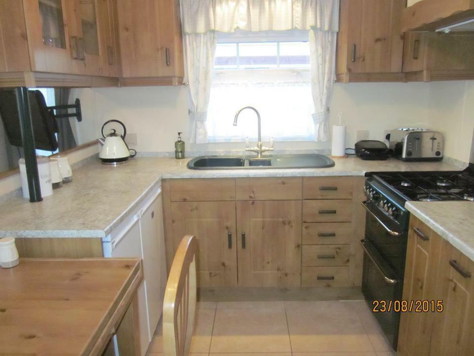 33 Beach Retreat Lodge Pevensey Bay Holiday Park Buitenkant foto