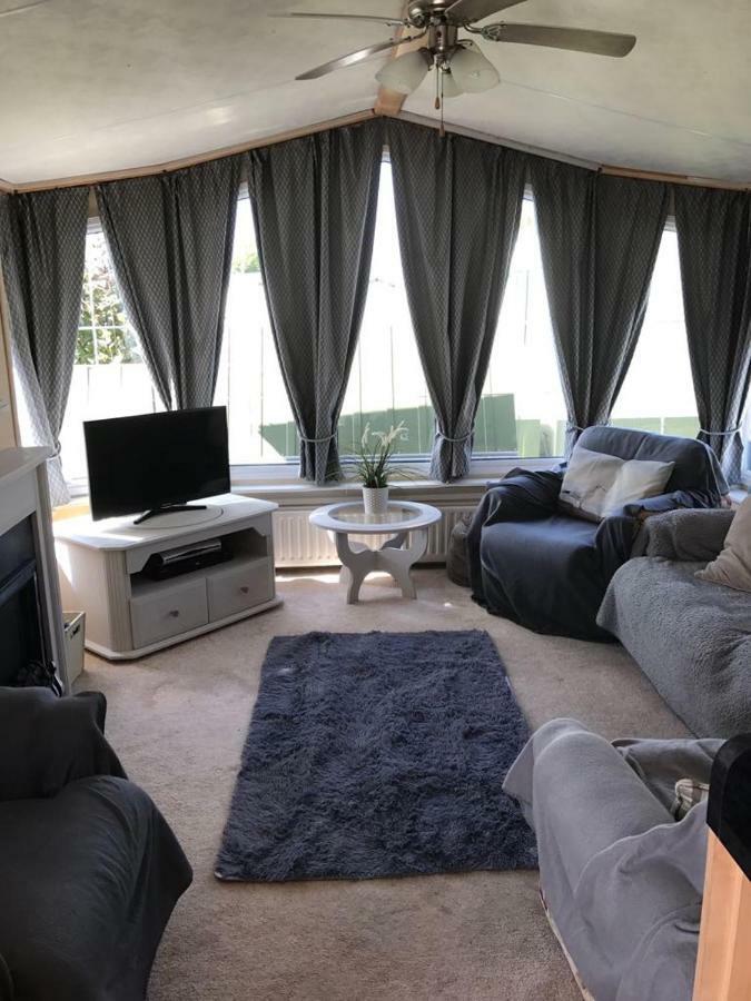 33 Beach Retreat Lodge Pevensey Bay Holiday Park Buitenkant foto